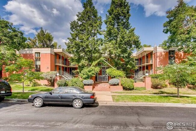 Photo - AMAZING LOCATION 2 Bed 1 Bath Condo of Wes...