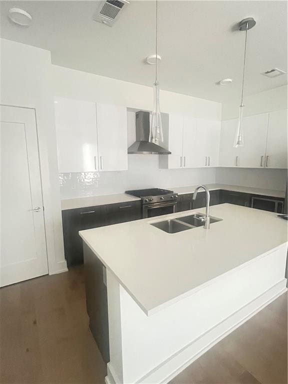 Building Photo - 775 Juniper St NE Unit 206