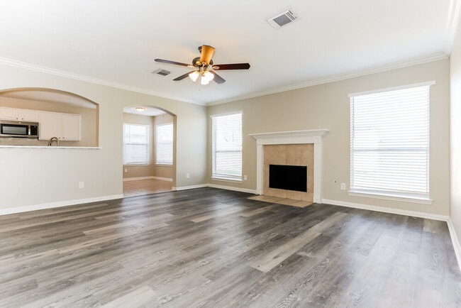 Photo - 408 Cedar Branch Dr