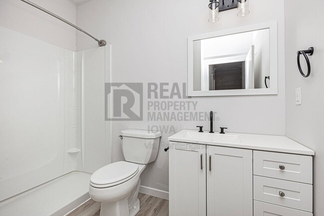 Photo - 6810 Bright St
