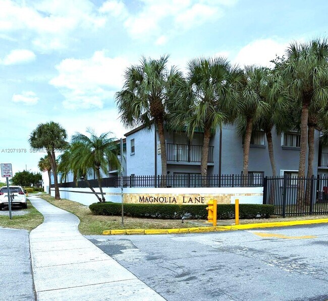 Photo - 7401 SW 152nd Ave Unit 208-1