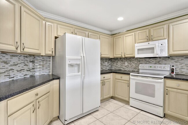Photo - 4066 Cresent Creek St