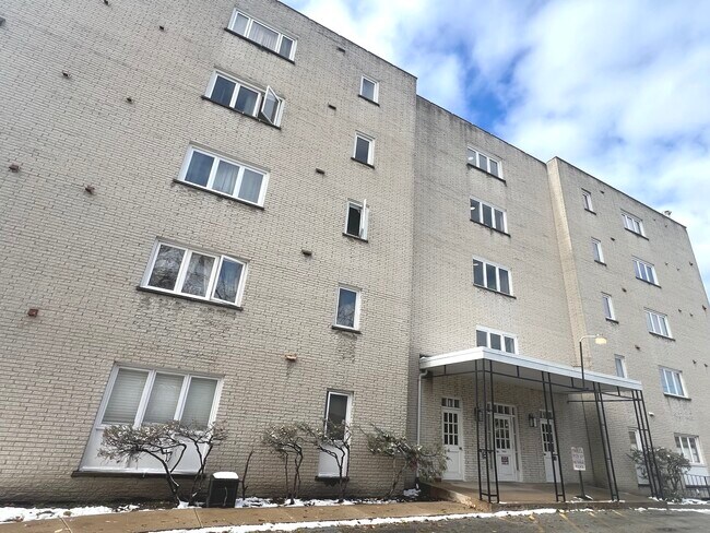 Photo - 11551 S Western Ave Unidad C-3C