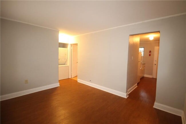 Photo - 758 St Charles Ave NE Unidad 4