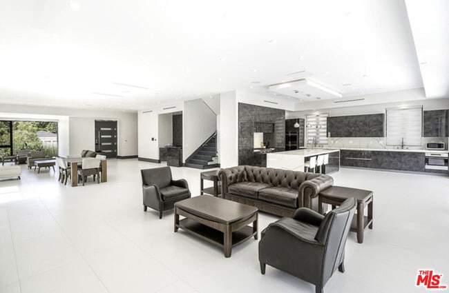 Photo - 2122 Castle Heights Ave