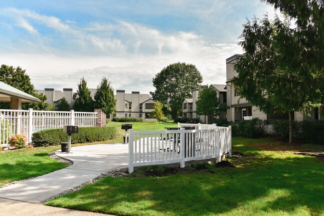 Park Crest Commons