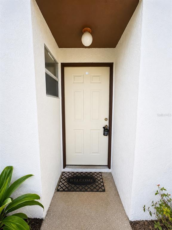 704 Lucaya Dr