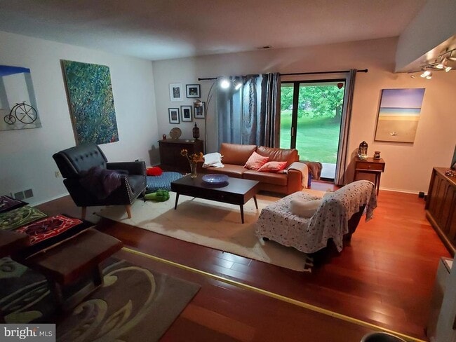 Photo - 39 O'Neill Ct