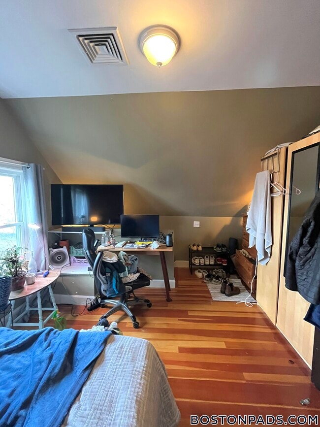 Building Photo - 7 Boulevard Terrace