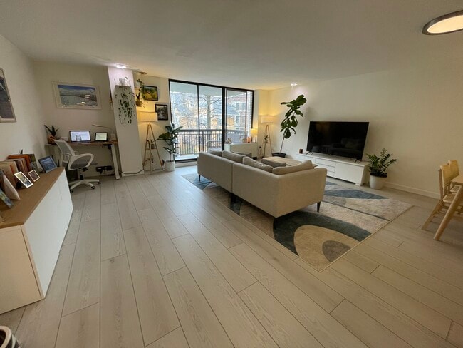 Photo - 50 Longwood Ave Unit 211