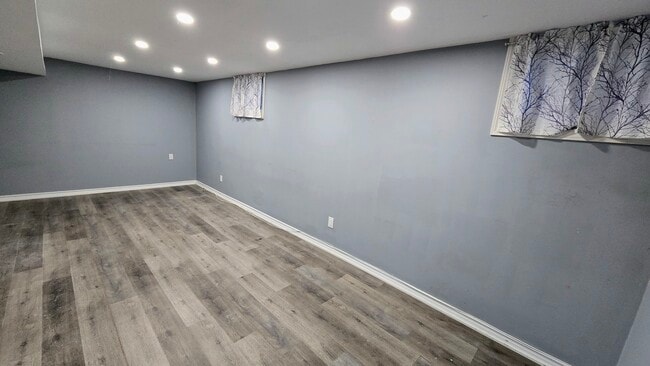 Photo - 4 Wavell Crt Unit 1-Bedroom