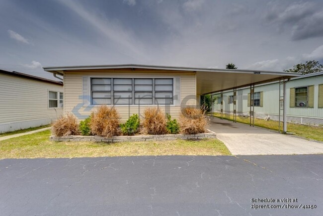 Photo - 10928 Poplar St NE Condo