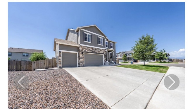 Photo - 823 Charlton Dr