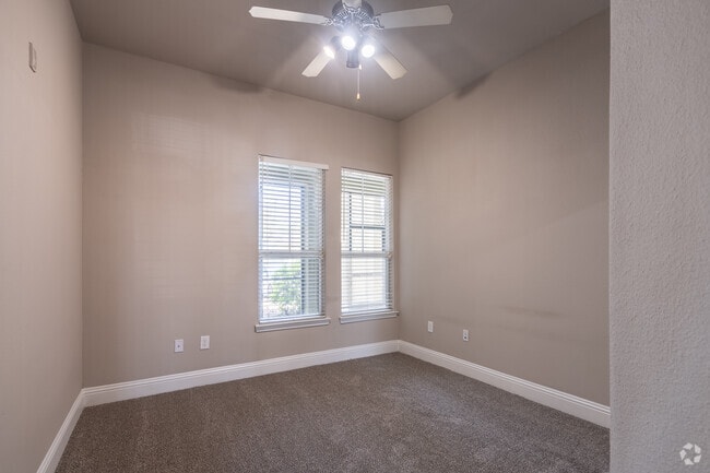 3BR, 2BA - 1368SF