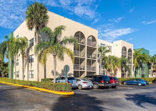 Photo - 17350 NW 68th Ave Unit 400-118A