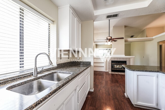 Photo - 3358 Brownlea Cir