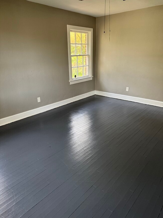 Photo - 611 E 19th St