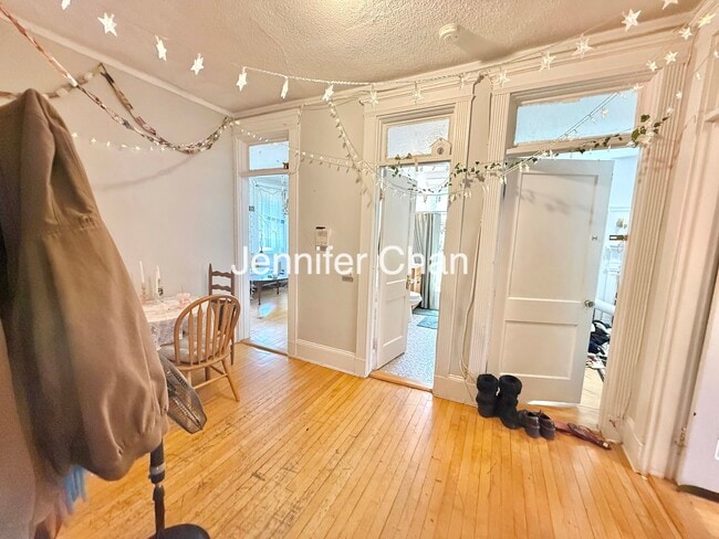 Photo - 32 Glenville Ave Unit 3