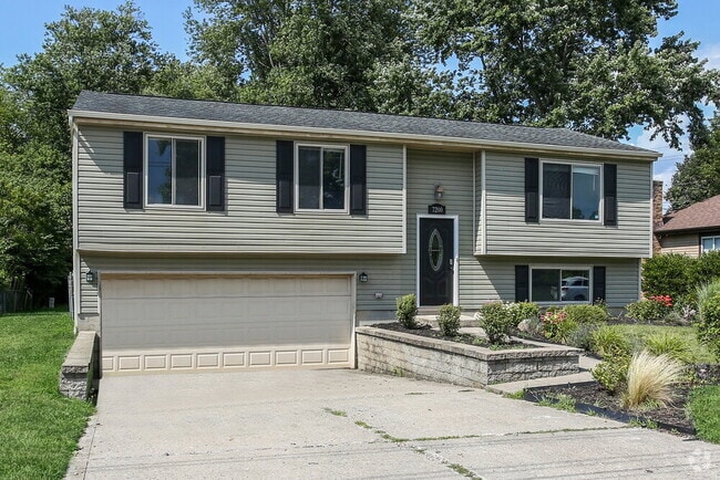 Building Photo - 7200 Rodebaugh Rd Rental
