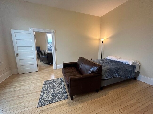 Photo - 101 Main St Unit 17