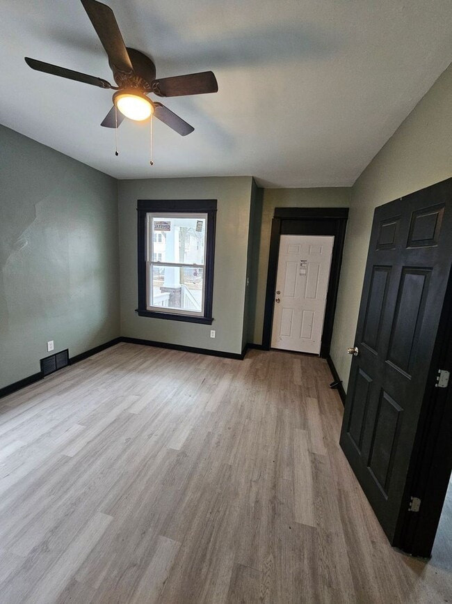 Photo - 2654 N 49th St Unidad 2654 Lower