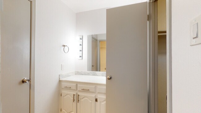 Photo - Trellis Place