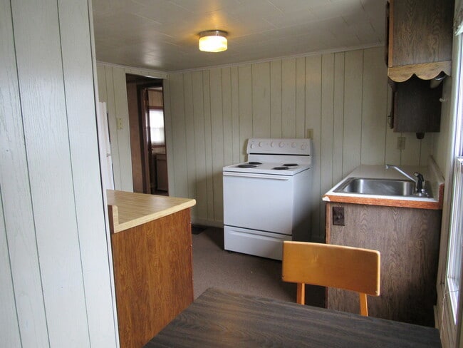 Building Photo - 121 S 8th St Unit 121 S 8th St. Rental