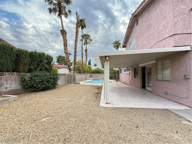 Building Photo - 5421 W Ganado Dr Rental