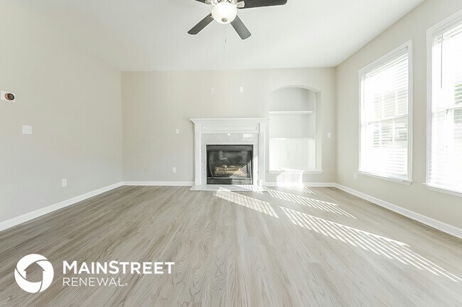 Photo - 1106 Breakwater Trail