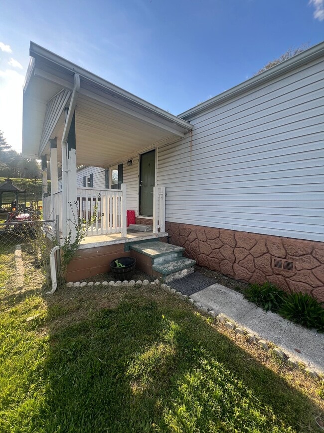 Building Photo - 3391 Bandy Rd