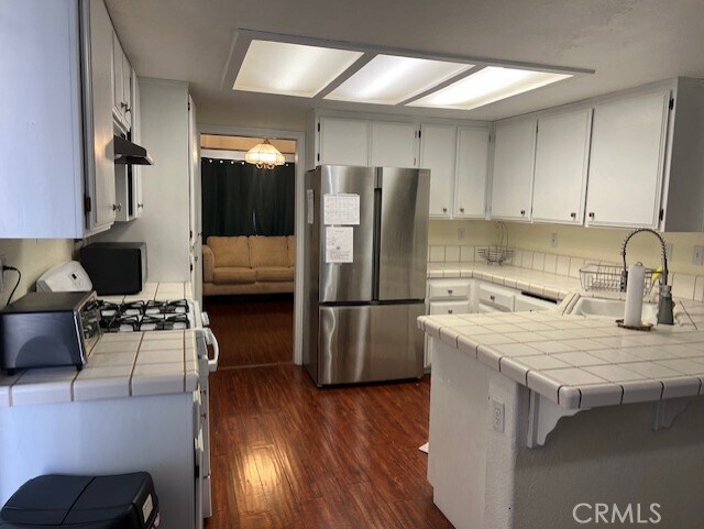 Photo - 7653 Phelan Rd