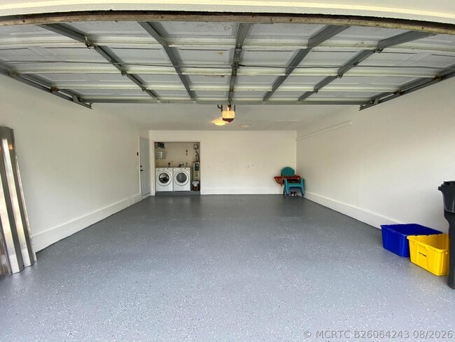 453 Park Forest Way