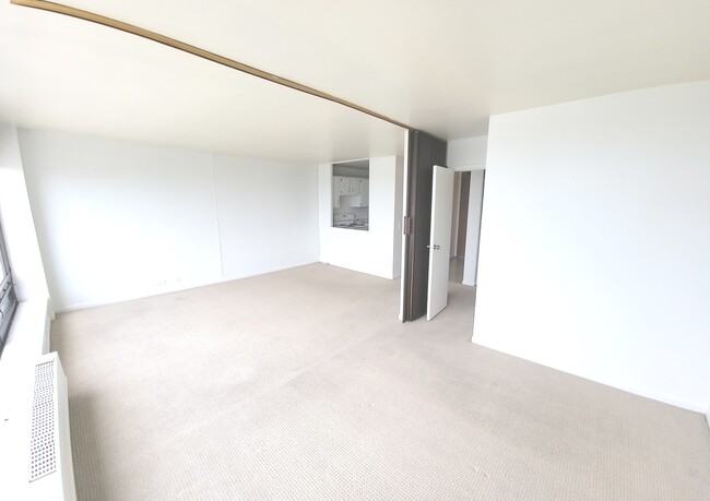 Photo - 5445 N Sheridan Rd Unit 3605