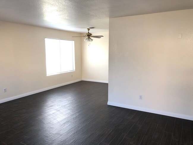 Photo - 6811 Klamath Way Unit #A