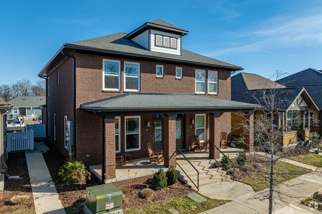 Oakland Court - Oakland Court Townhomes