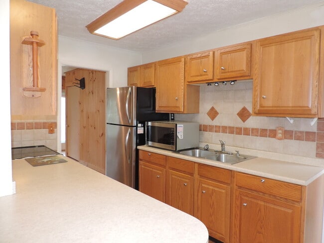 Photo - 3/1.5 in Vilas; Easy Access and Close to Boone!