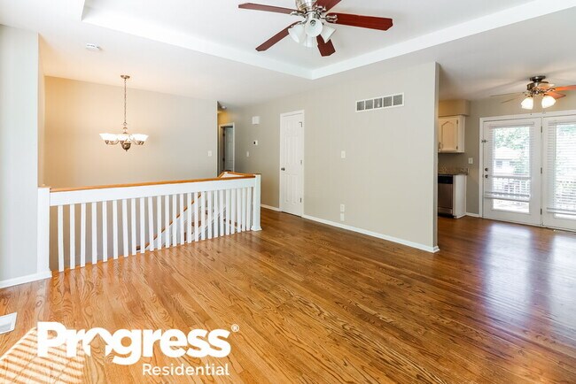 Photo - 15601 Vicie Ave