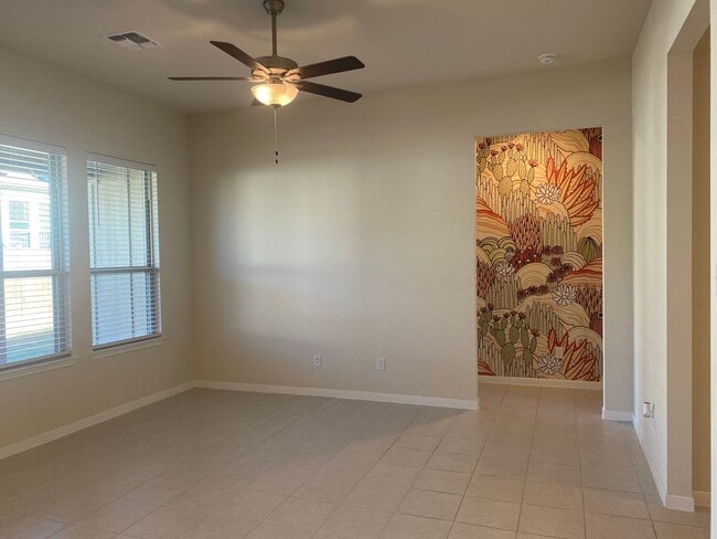 Photo - 4 BEDROOM, SHORT TERM LEASE AVAILABLE