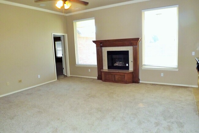 Photo - Available Now! Yukon Schools!