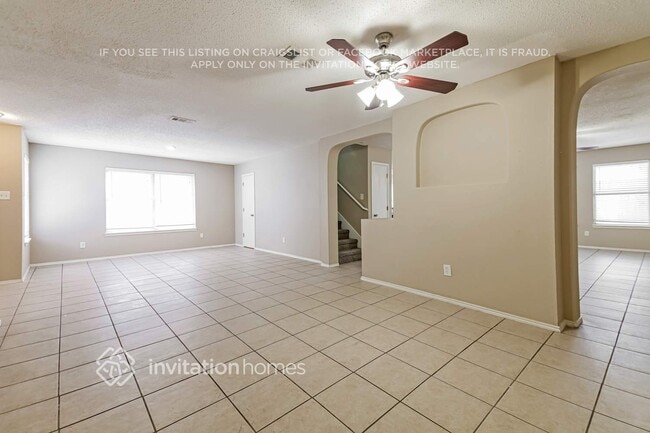 2040 Cardinal Ln