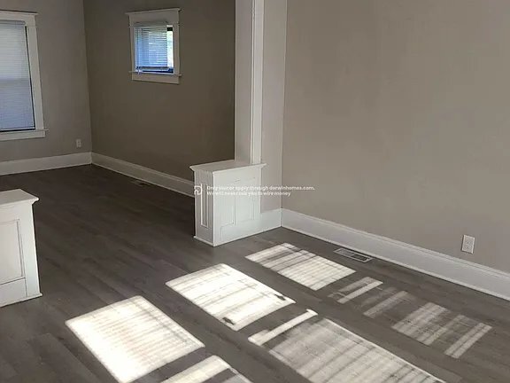 Photo - 532 Blaine Ave