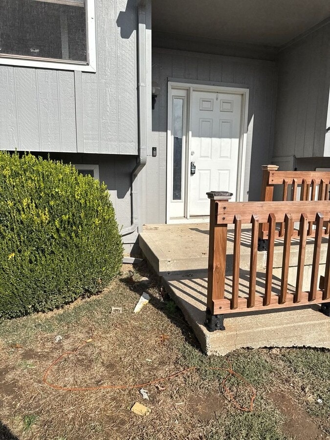 Photo - Duplex Unit 5716