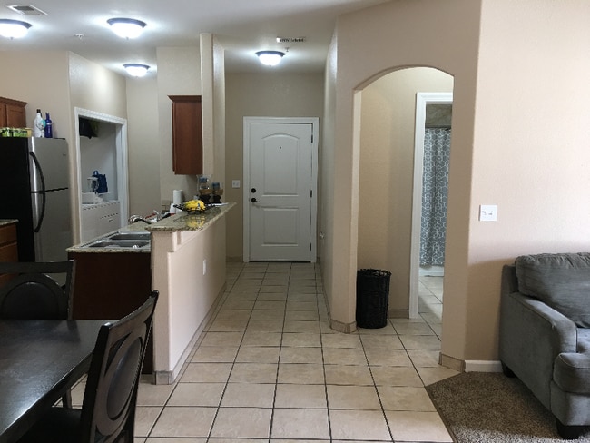 Photo - 6325 Reynolds Dr Unit 103