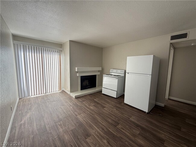 Photo - 2967 Juniper Hills Blvd Unit 203