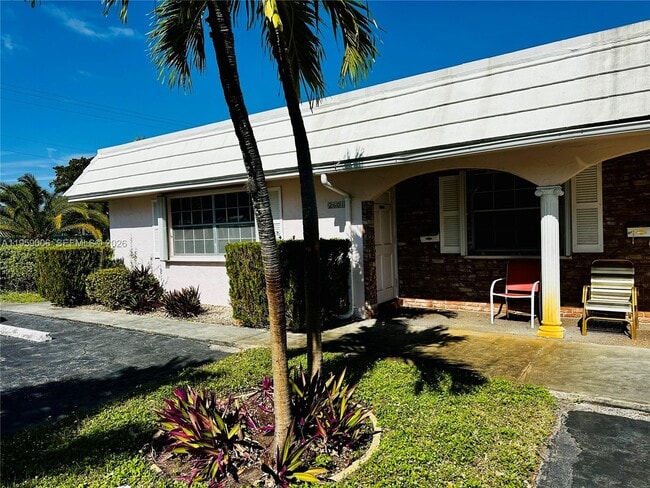 Building Photo - 2601 NE 32nd St Unit 2