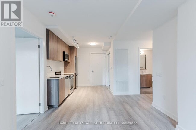 Photo - 223 Redpath Ave Unit 202