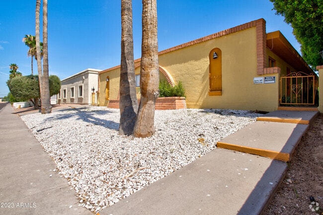 Building Photo - 7850 E Glenrosa Ave Unit 2 Rental