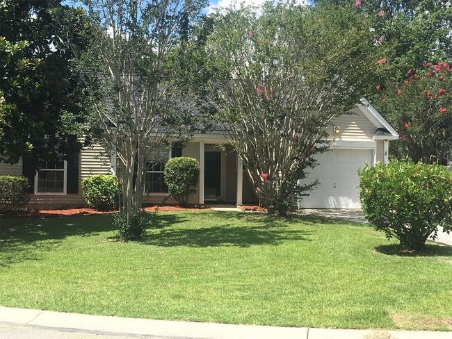 Building Photo - 8457 Battle Forest Dr