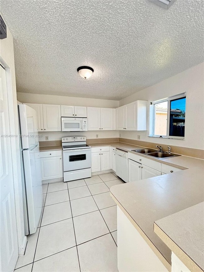 Building Photo - 21339 SW 87th Ct