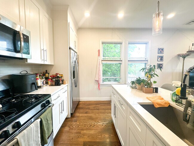 Photo - 77 Torrey St Unidad 2